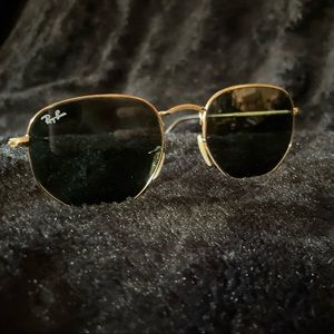 GENUINE RAY BAN SUNGLASSES